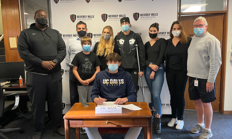 Jac Mani Signs National Letter of Intent with UC Davis