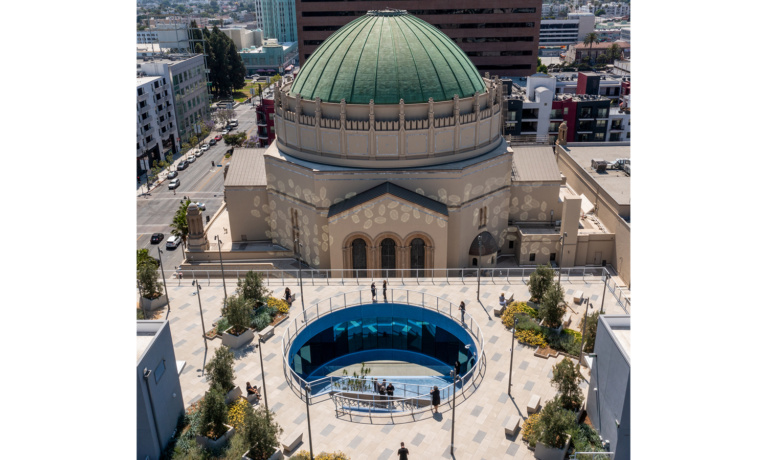 The New Audrey Irmas Pavilion Illuminates Wilshire Boulevard Temple