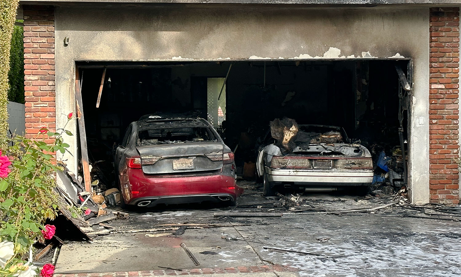 Fire in Beverly Hills Destroys Carport, Three Vehicles and Motorcycle