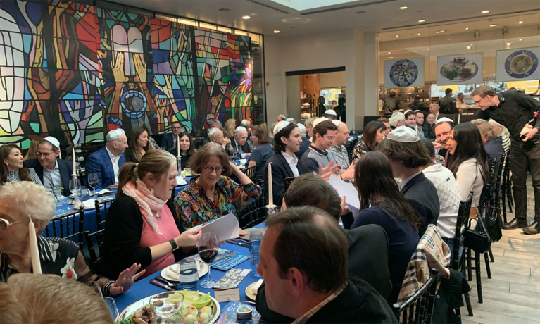 Spago Seder Delights Nearly 300 Guests in Beverly Hills