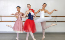 Beverly Hills Ballerinas to Perform this Weekend