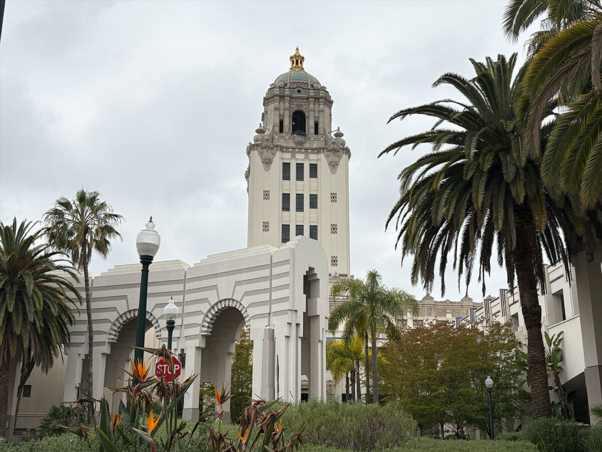 City Hall Inside Circle