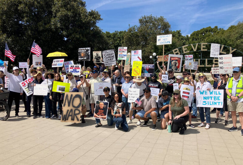 The Beverly Hills “No Kings” rally attracted 2,000 protestors. Photo by Sam Mulick