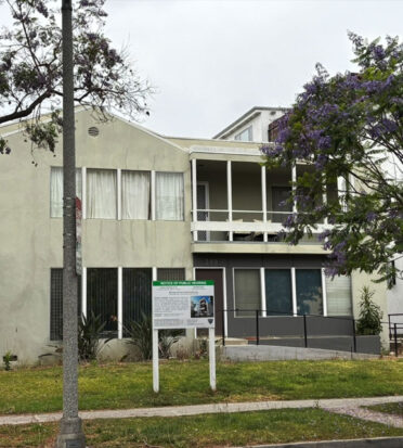 The Planning Commission advanced a seven-story project on N. Oakhurst Drive.