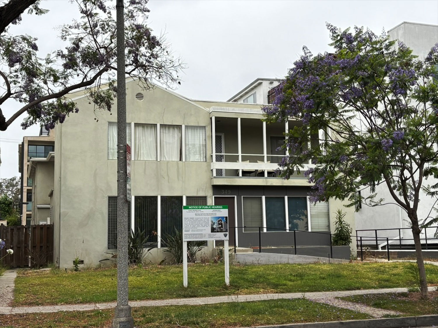 The Planning Commission advanced a seven-story project on N. Oakhurst Drive.