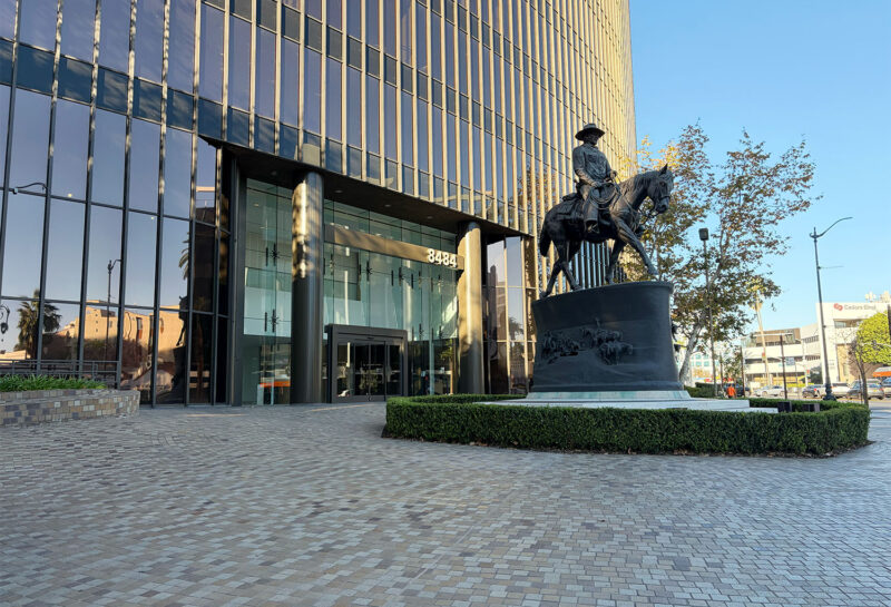 The commission discussed the multicolored paving project on Wilshire Boulevard